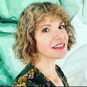 Meet your Posher, Nancy